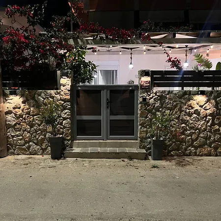 Harmony Seaside House Lägenhet Ialysos (Rhodes)