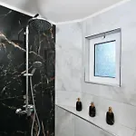 Harmony Seaside House Apartamento