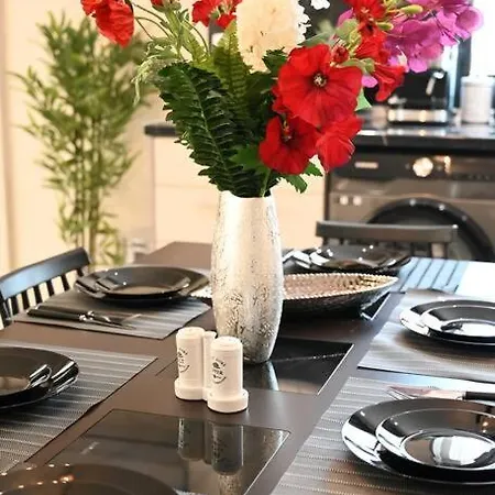 Harmony Seaside House *